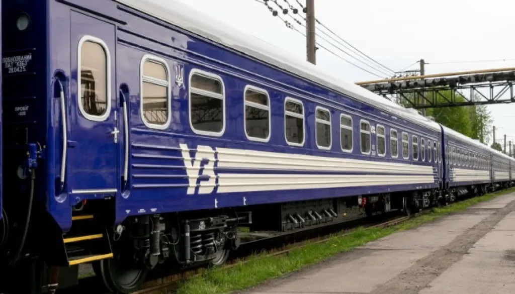 Укрзалізниця призначила додатковий потяг для пасажирів рейсів у напрямку Вінниці та Хмельницького