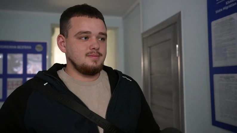 Збільшилася кількість виготовлення закордонних паспортів на Хмельниччині: чи є попит серед чоловіків 18-22 років