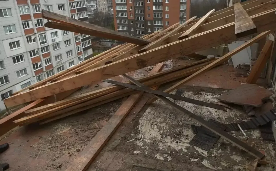 У будинку на Тернопільській, де був вибух, почали будувати саркофаг