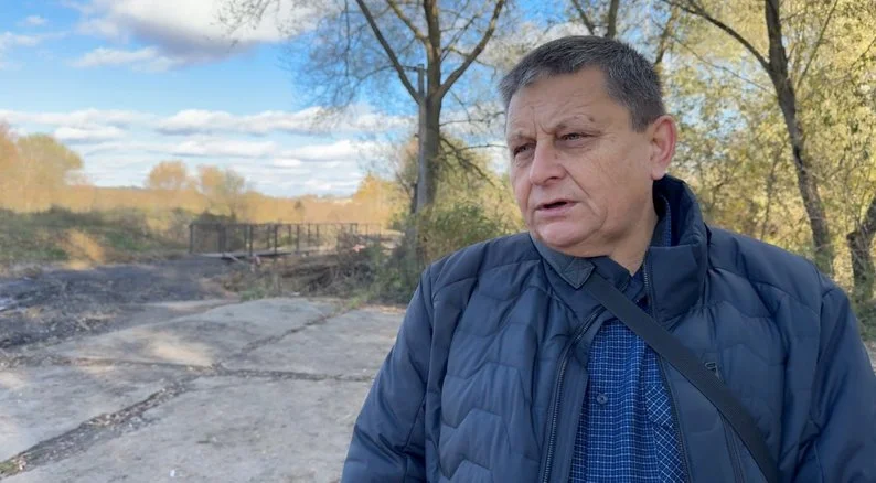 У Хмельницькому після загибелі людини встановили металевий міст