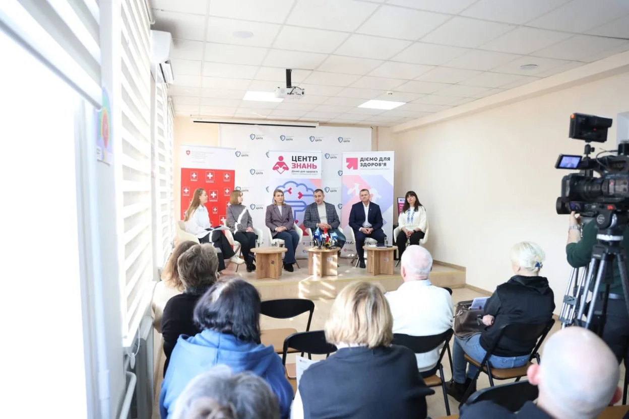 На Хмельниччині запрацював Центр знань із неінфекційних захворювань