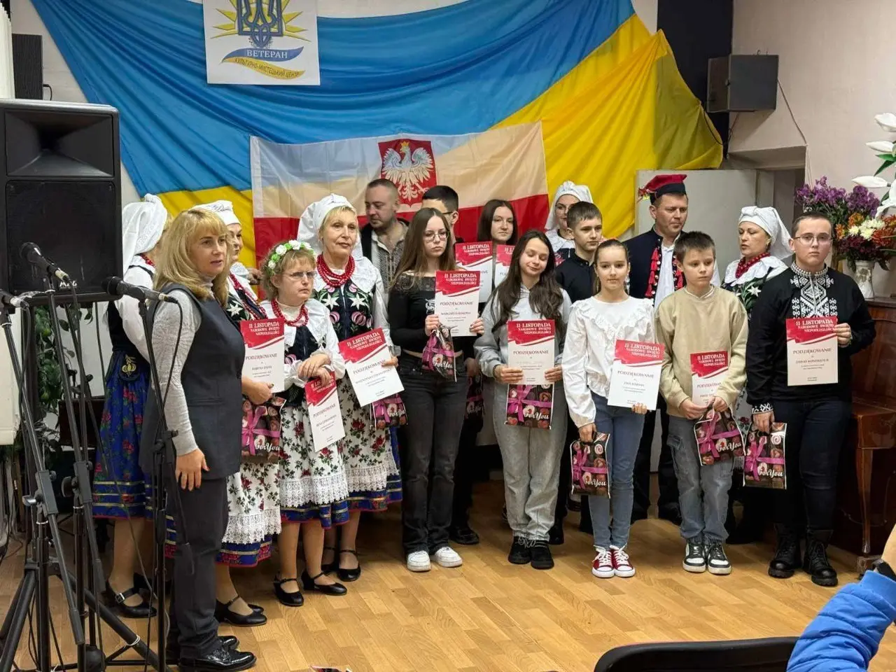Польська громада у КМЦ «Ветеран» відзначила День Незалежності Польщі