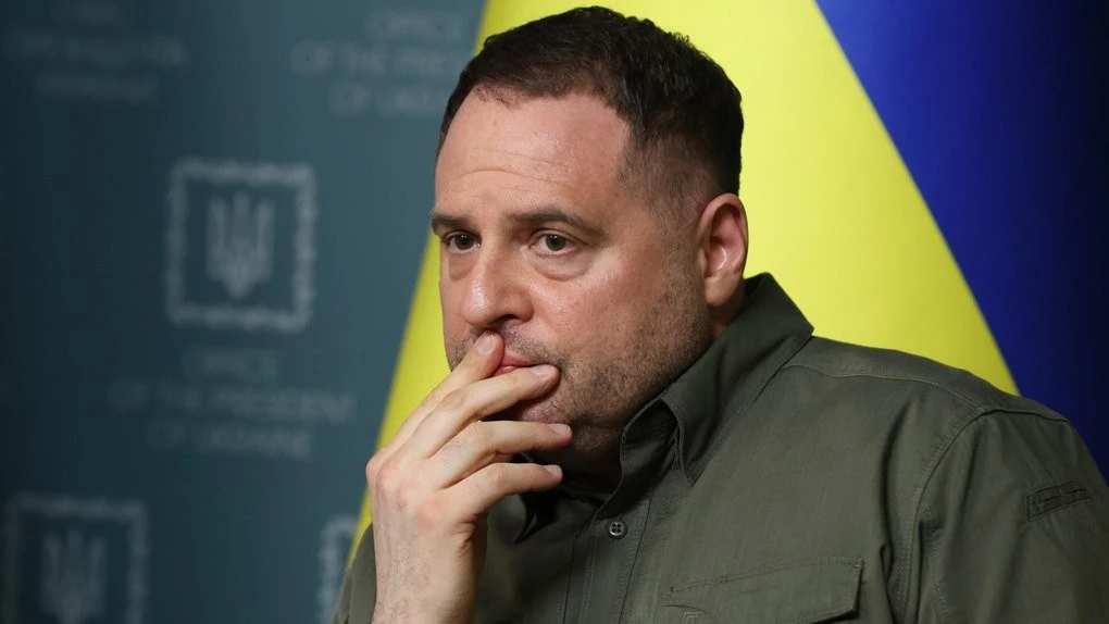 Між «віцепрезидентом» і громовідводом: як Андрій Єрмак став центром політичної бурі