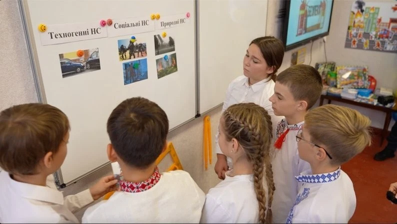 Діти мають знати: у сільському ліцеї на Черкащині відкрили клас безпеки
