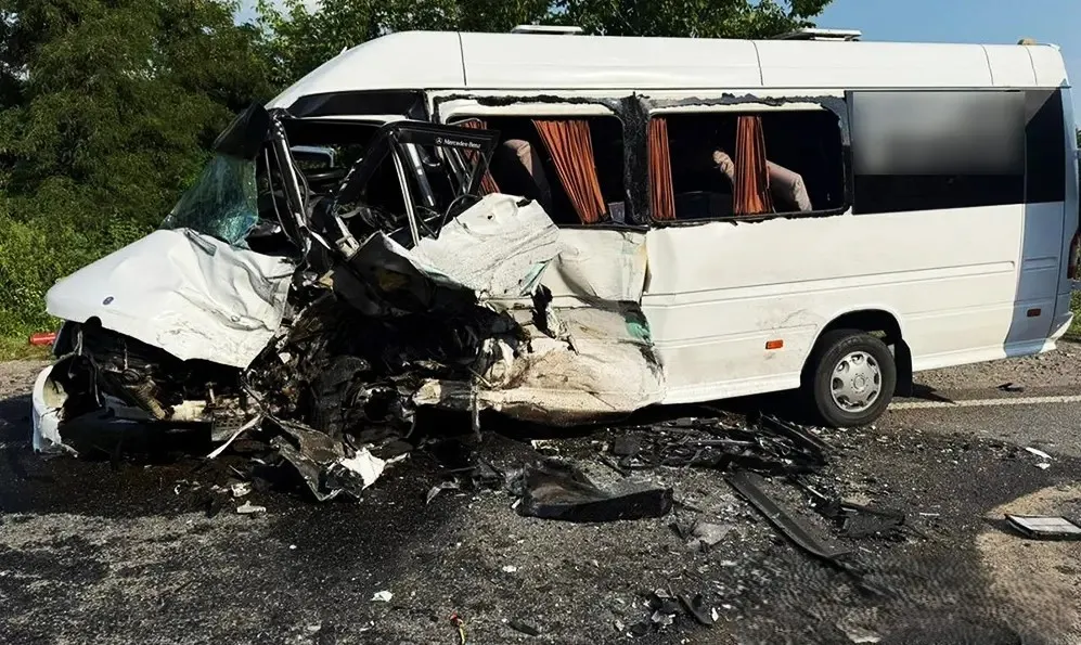 На Хмельниччині судитимуть водія, який спричинив ДТП із 18 травмованими