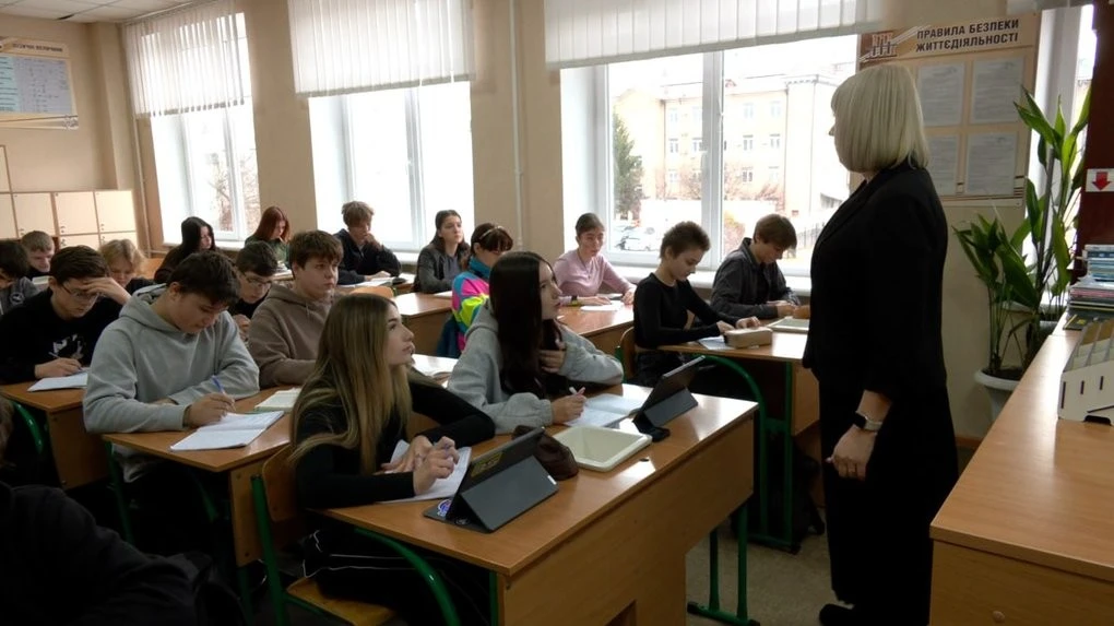 Черкаські освітяни зможуть отримати 1500 гривень на проходження курсів підвищення кваліфікації