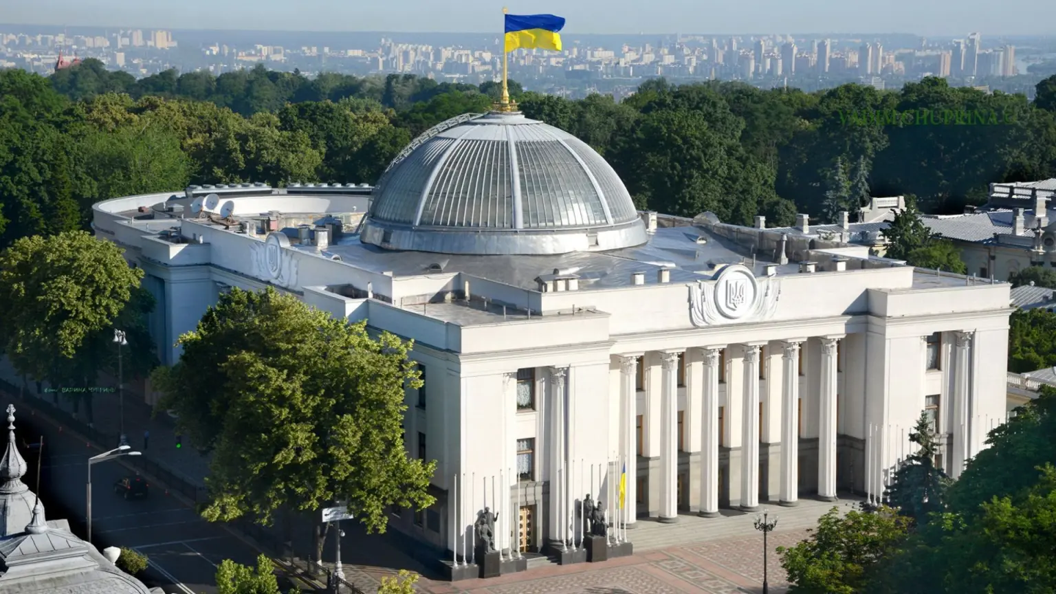 Рада ухвалила закони щодо обороноздатності України