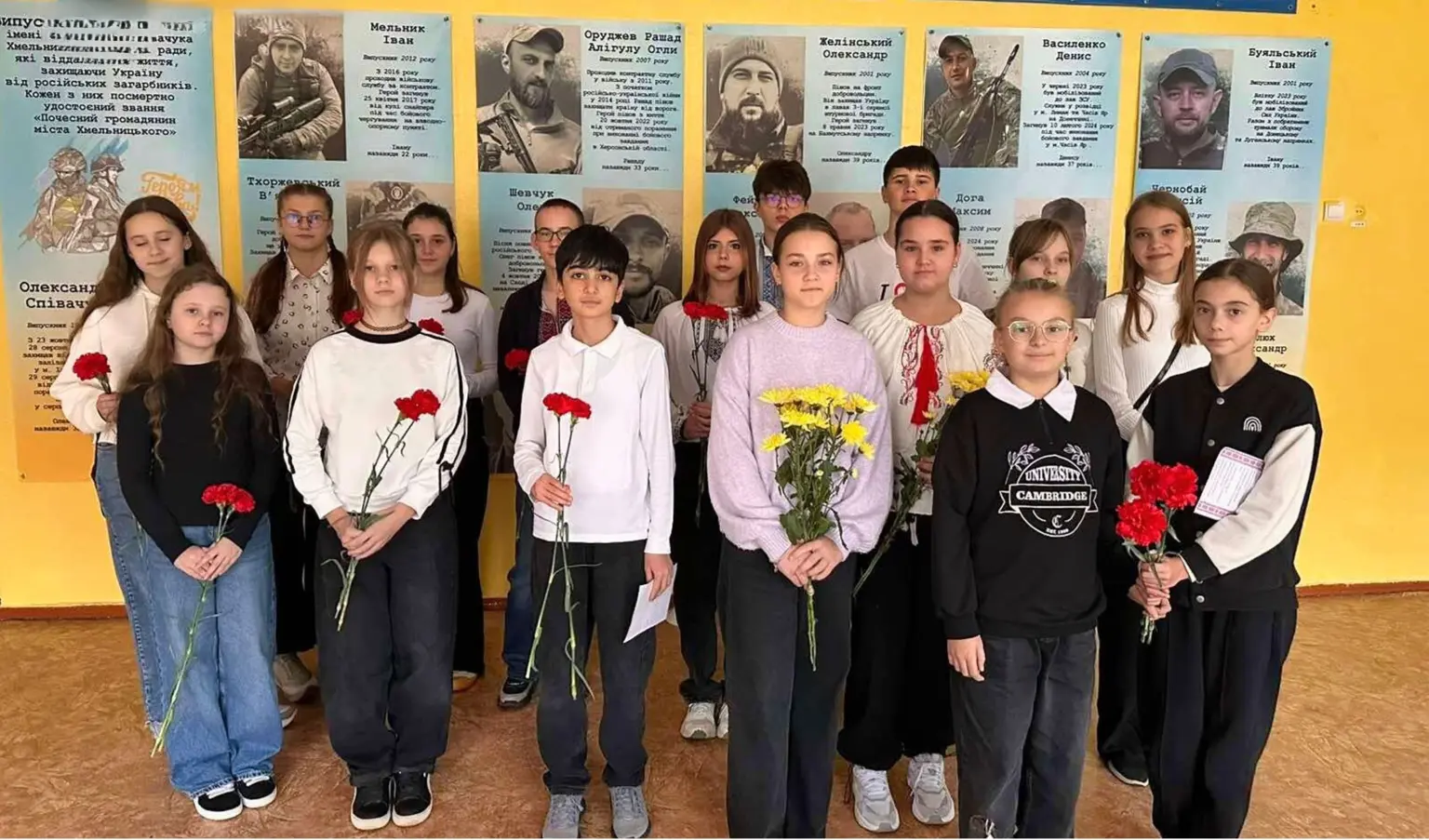 Від уроків мужності до благодійних ярмарків: патріотичний місячник у школах Від уроків мужності до благодійних ярмарків: патріотичний місячник у школах