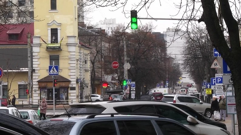 Як у Хмельницькому працюють світлофори під час відключень світла Як у Хмельницькому працюють світлофори під час відключень світла