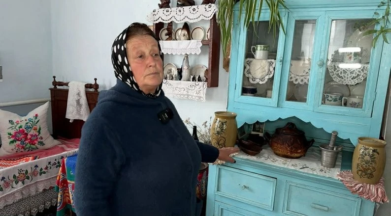 Шлюбні ікони, меблі, вишиванки: музей сільського побуду створили після закриття школи на Хмельниччині
