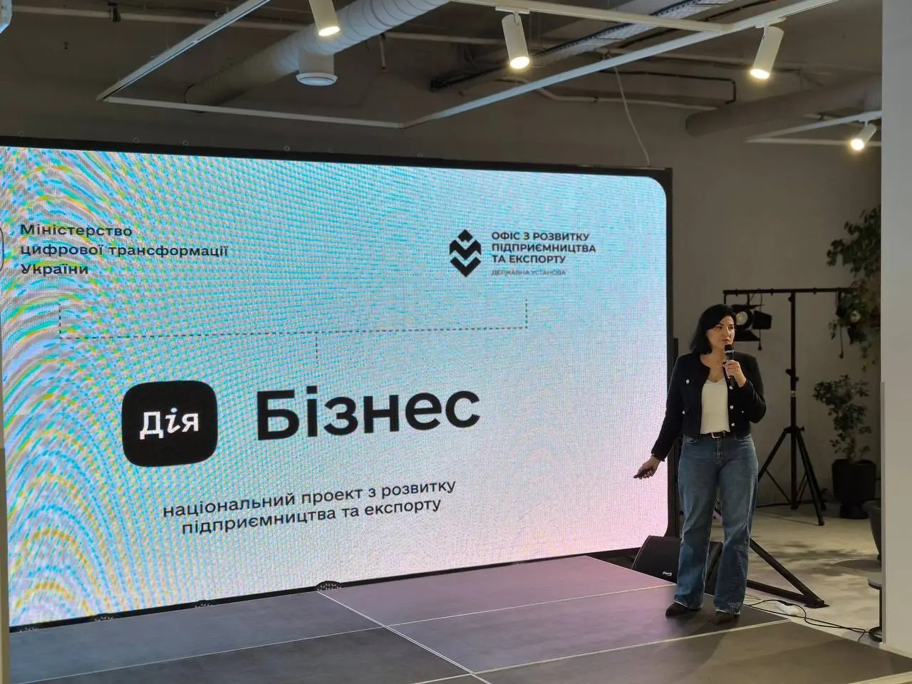 Швейний кластер, експорт і розвиток. Про що говорили на останньому бізнес-інтенсиві року?