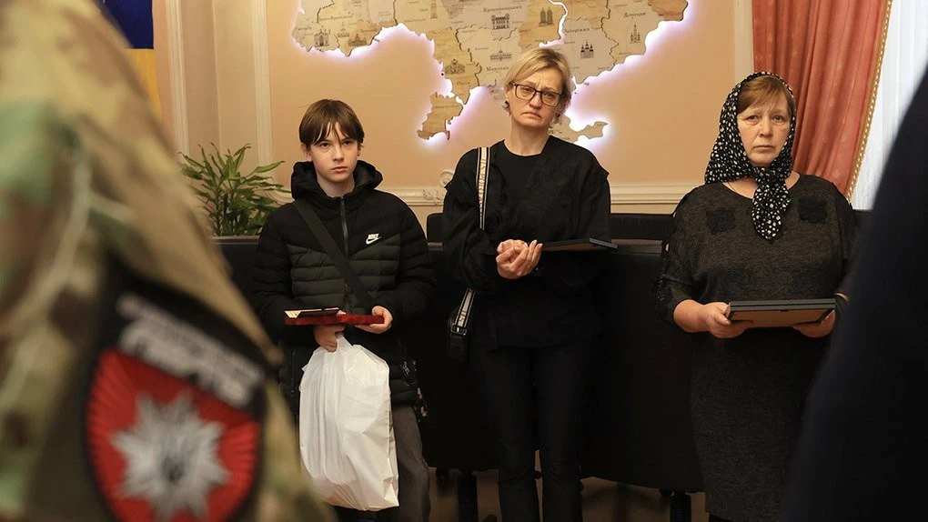 Рідним загиблих поліцейських з Хмельниччини вручили посмертні нагороди