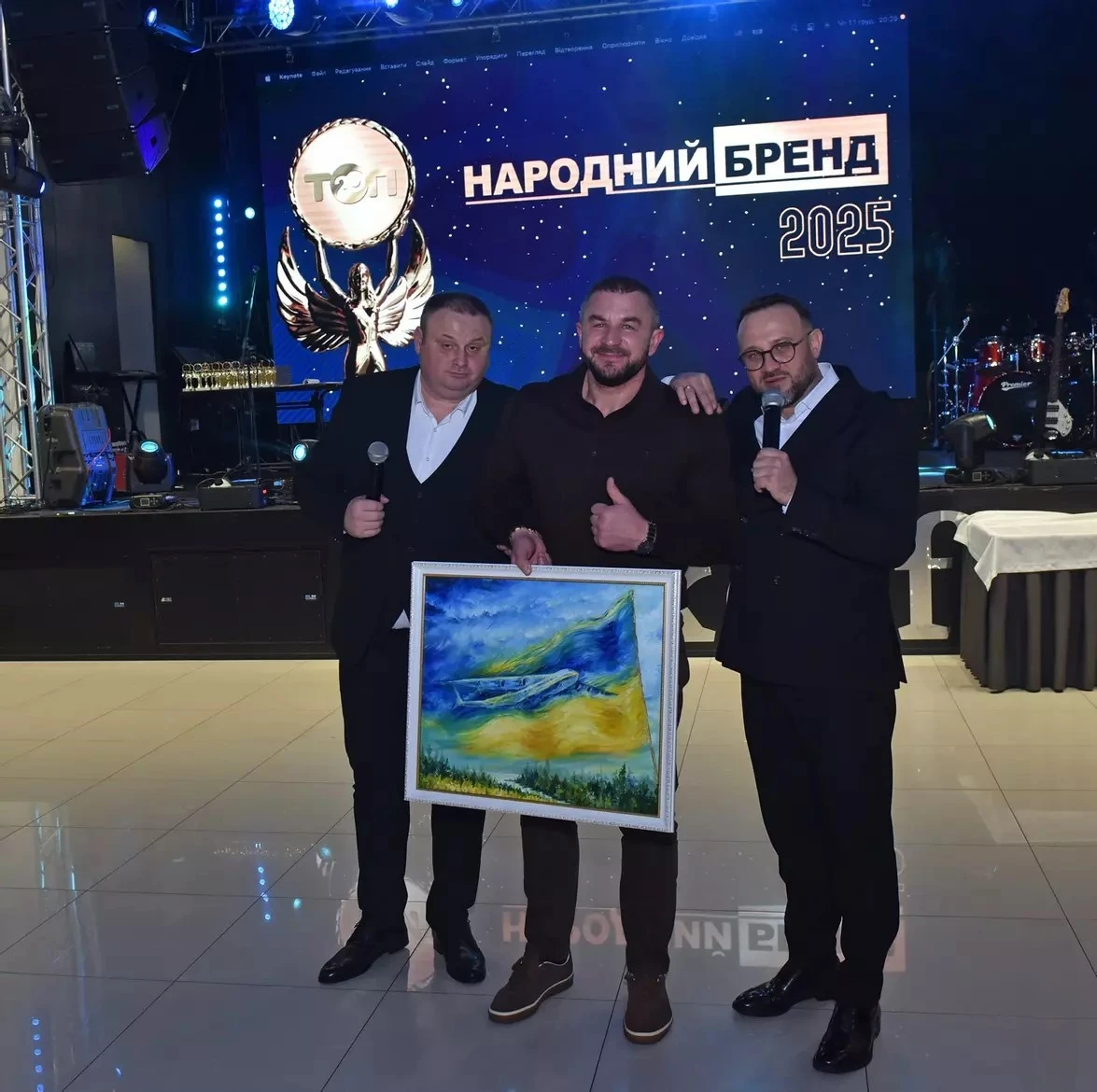 Вони кращі серед кращих: у Хмельницькому нагородили переможців конкурсу «Народний бренд-2025»