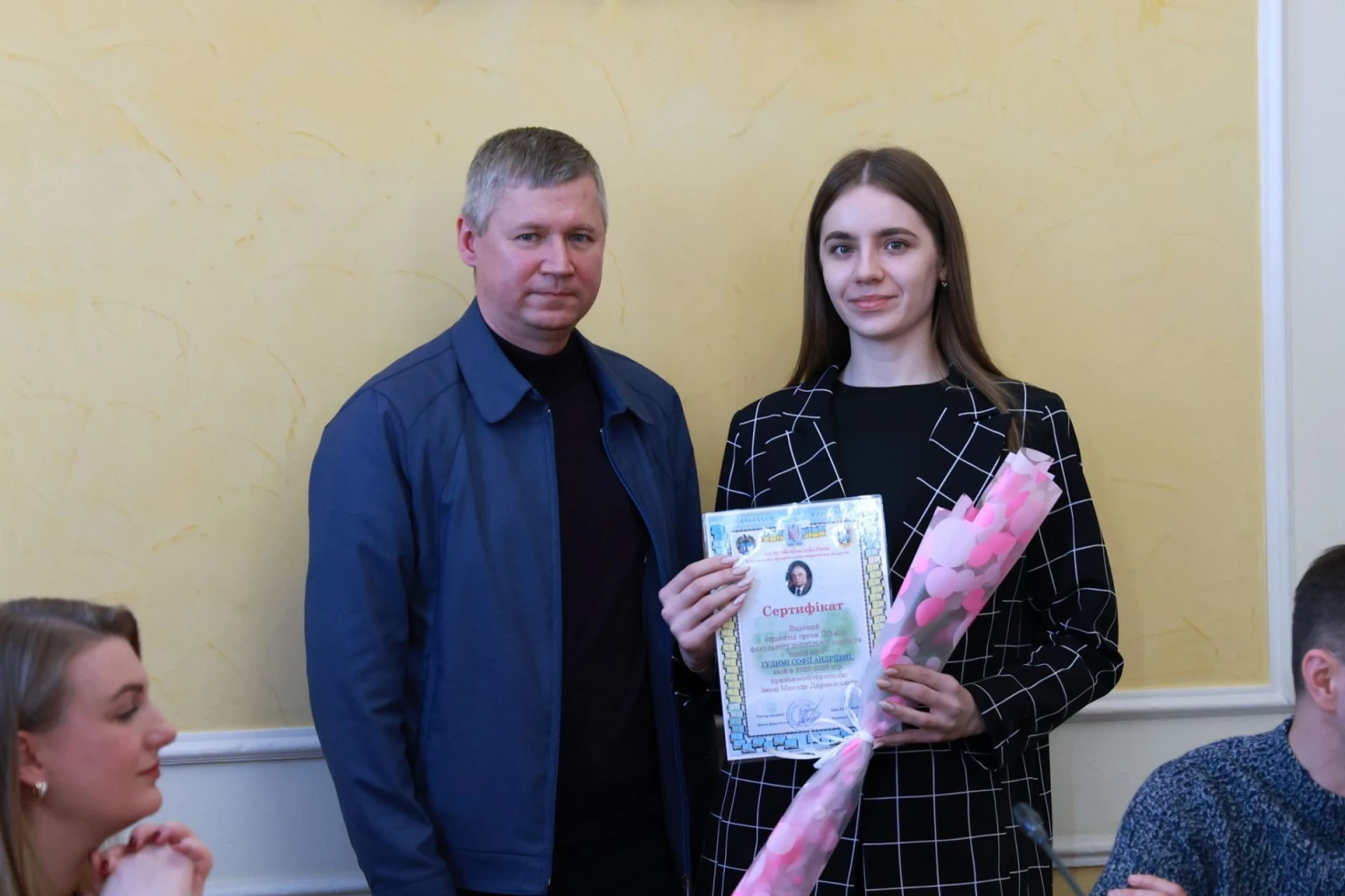 Педагоги і науковці Хмельниччини отримали премію імені Миколи Дарманського (ІМЕНА, ФОТО)