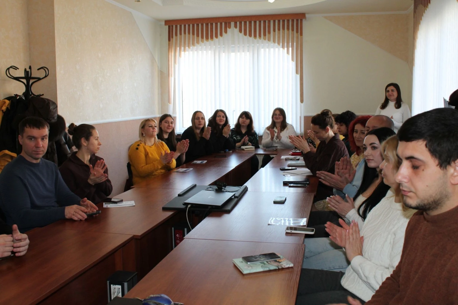 Відкриють равликову ферму та інше: жителі Хмельниччини отримали гранти для бізнесу