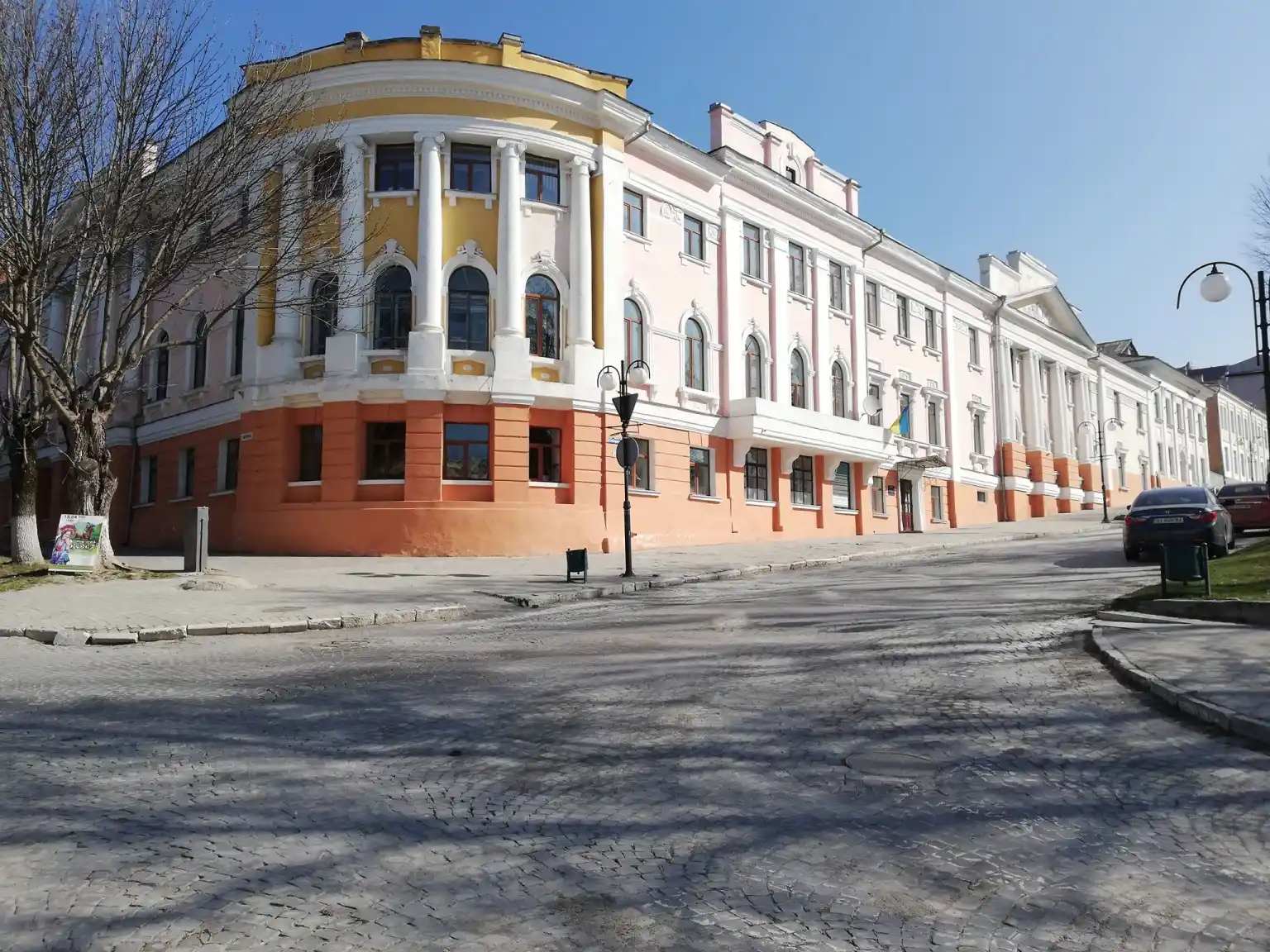 Із Києва до Кам’янця: історія коледжу будівництва, архітектури та дизайну