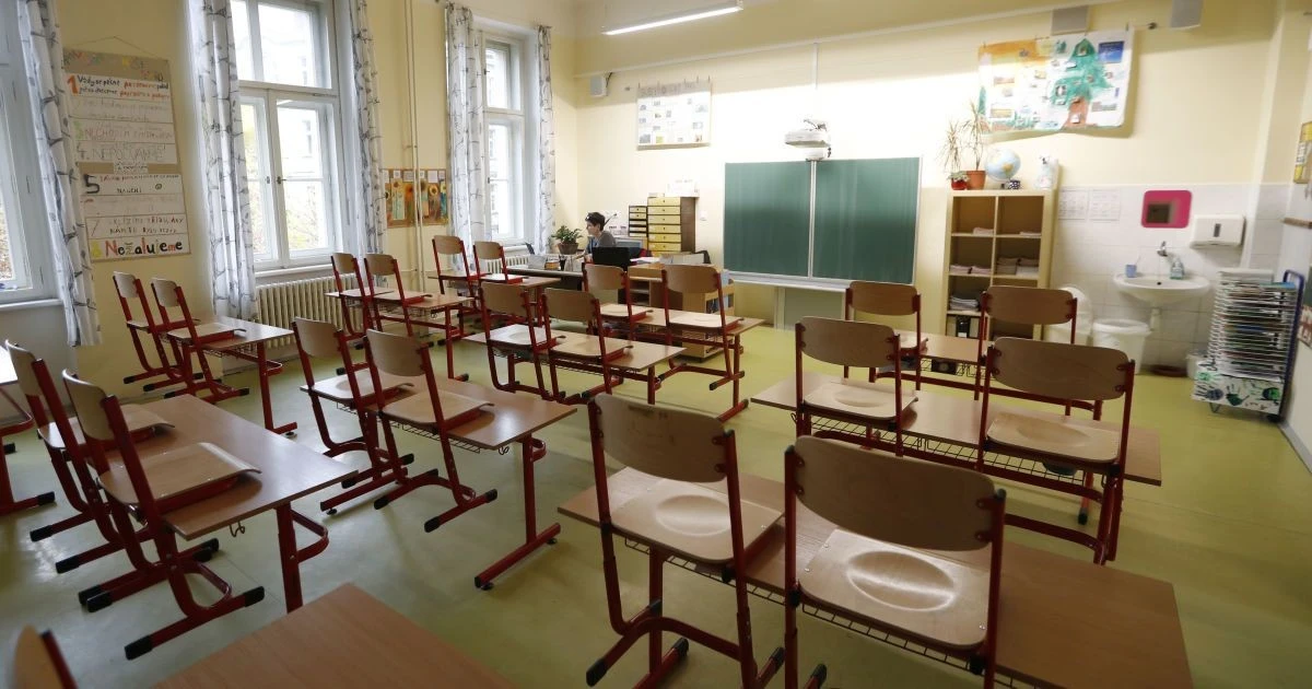 Після обстрілів 23 грудня заклади освіти й медицини Хмельниччини продовжують роботу