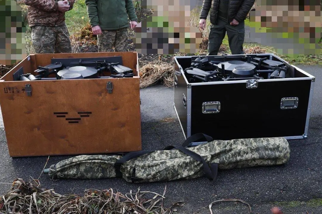 Комунальні установи Хмельниччини зібрали майже мільйон гривень на бойові дрони для фронту