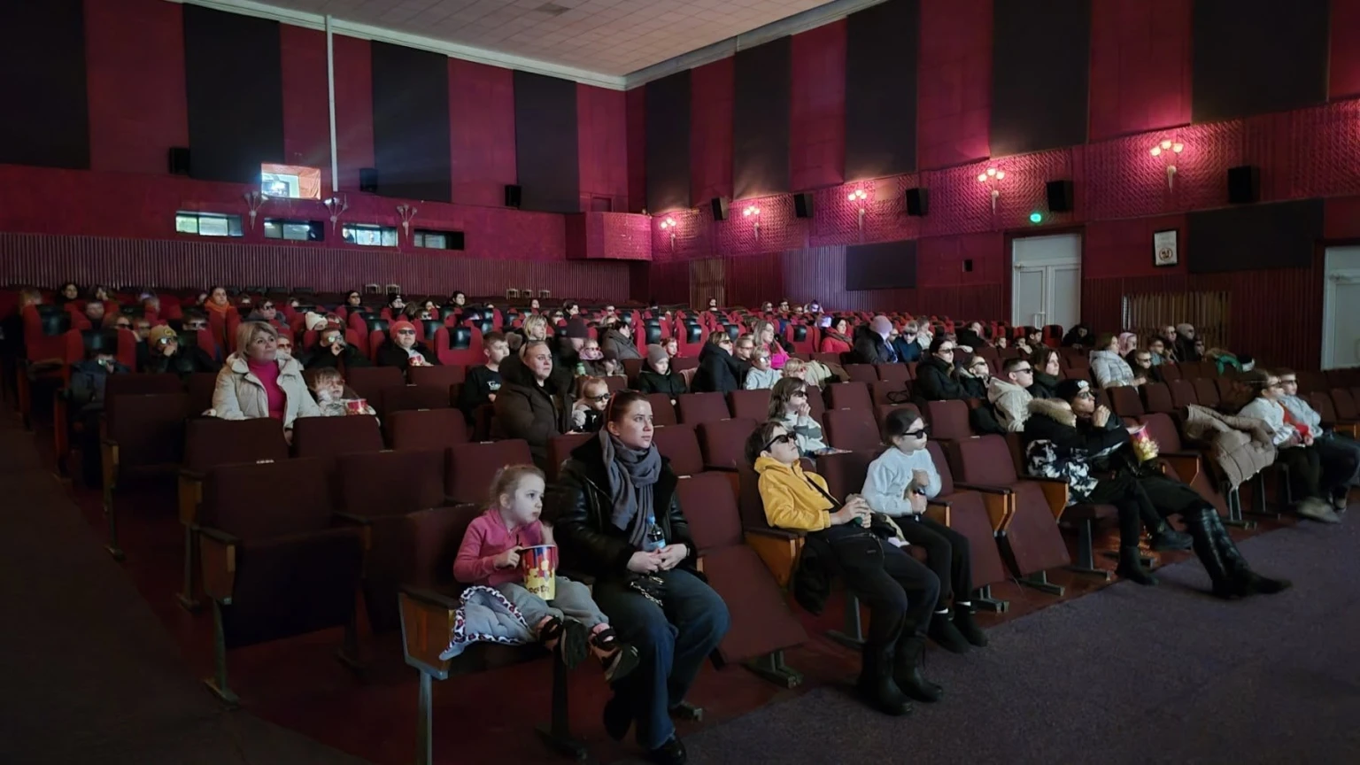 Різдво з турботою: як у Хмельницькій громаді підтримали дітей Захисників
