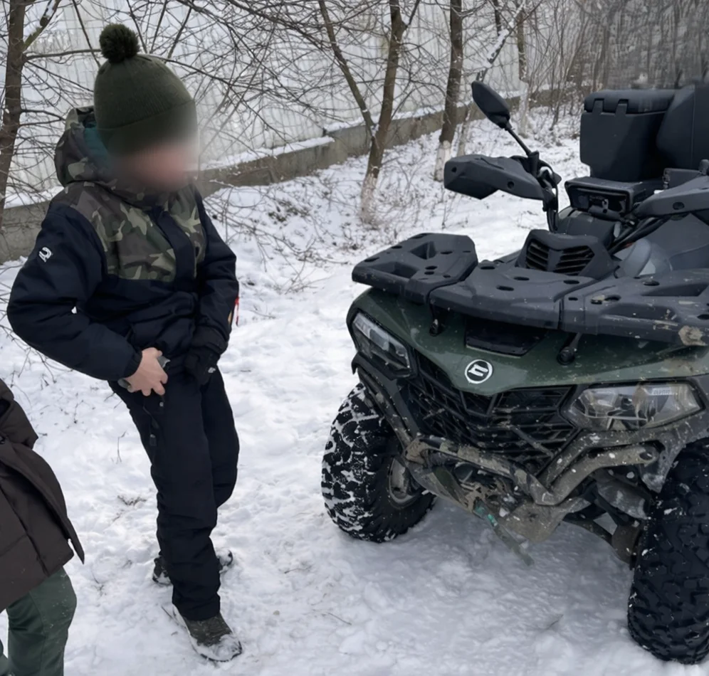 Неповнолітній за кермом квадроцикла: відповідальність понесе дорослий