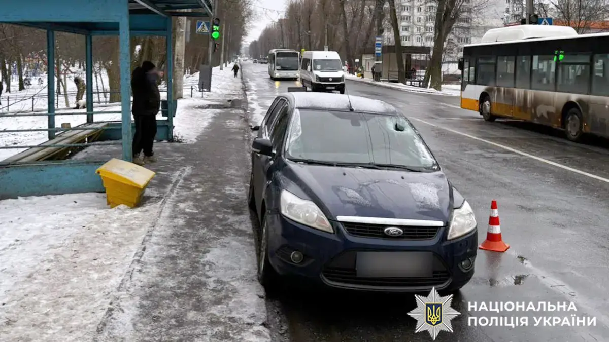Ранкова аварія в Гречанах: пішохід опинився під колесами авто просто на переході