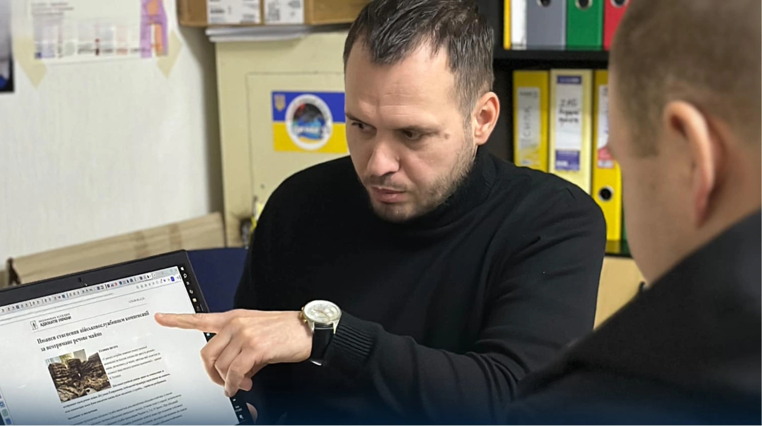 У Хмельницькому ветеранам і військовим щодня допомагають з документами та виплатами – консультації безкоштовні