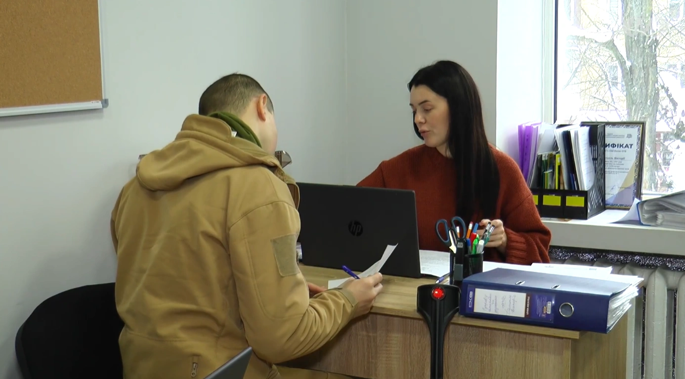 У Хмельницькій громаді розширили мережу консультацій для ветеранів: де приймають і як записатися