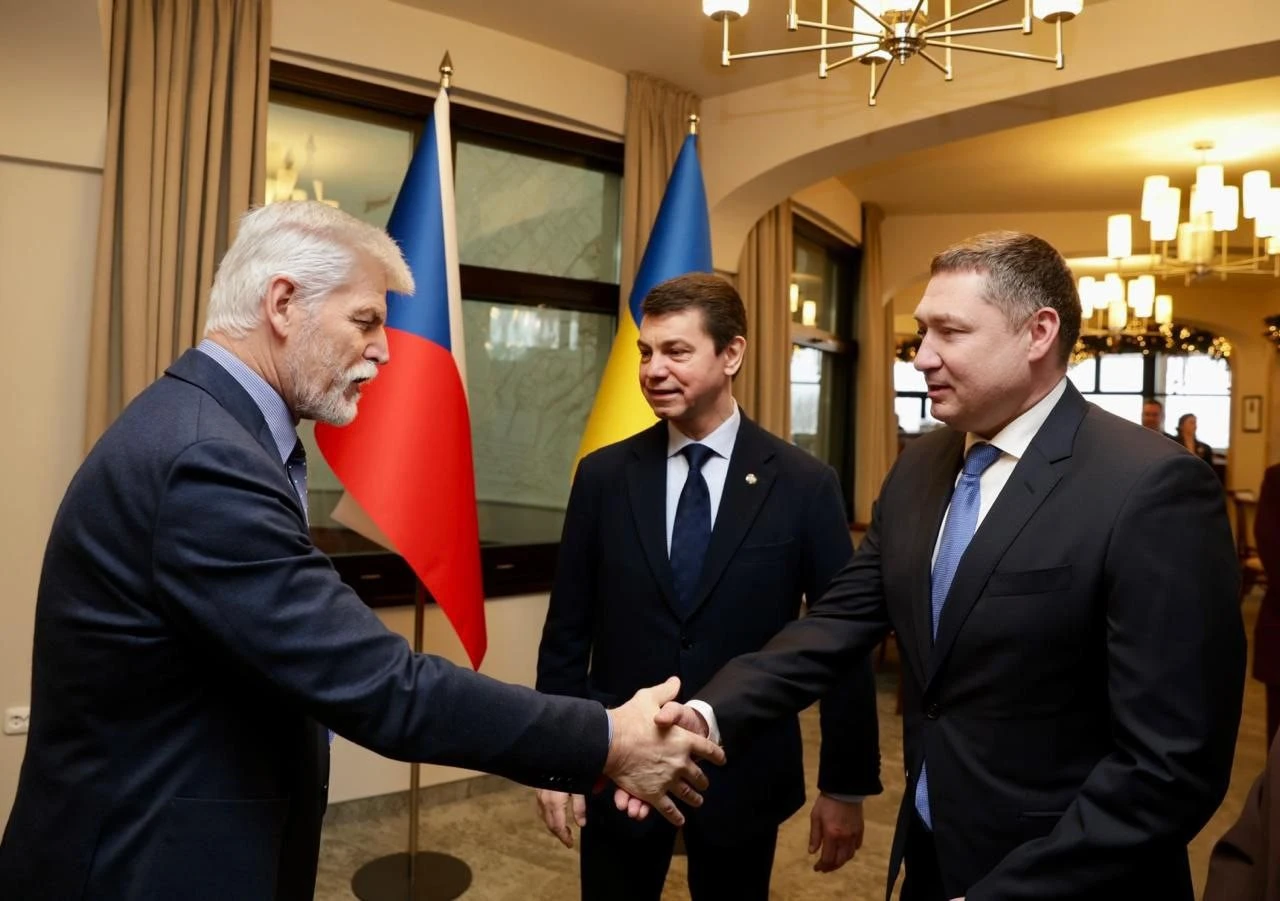 Президент Чехії прибув на Львівщину: у центрі розмови – наслідки атаки та військова підтримка України