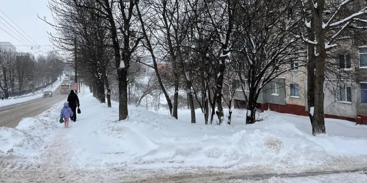 Хмельницькі школи залишаються в класах, попри продовження дистанційки в області