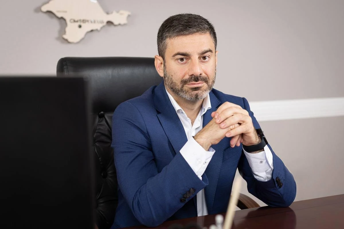 Україна вимагає від Червоного Хреста іншого тону щодо війни і кличе керівництво МКЧХ приїхати на місце