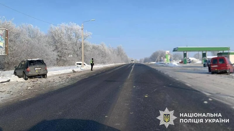 Ранкова ДТП на Хмельниччині: один із водіїв потрапив до лікарні