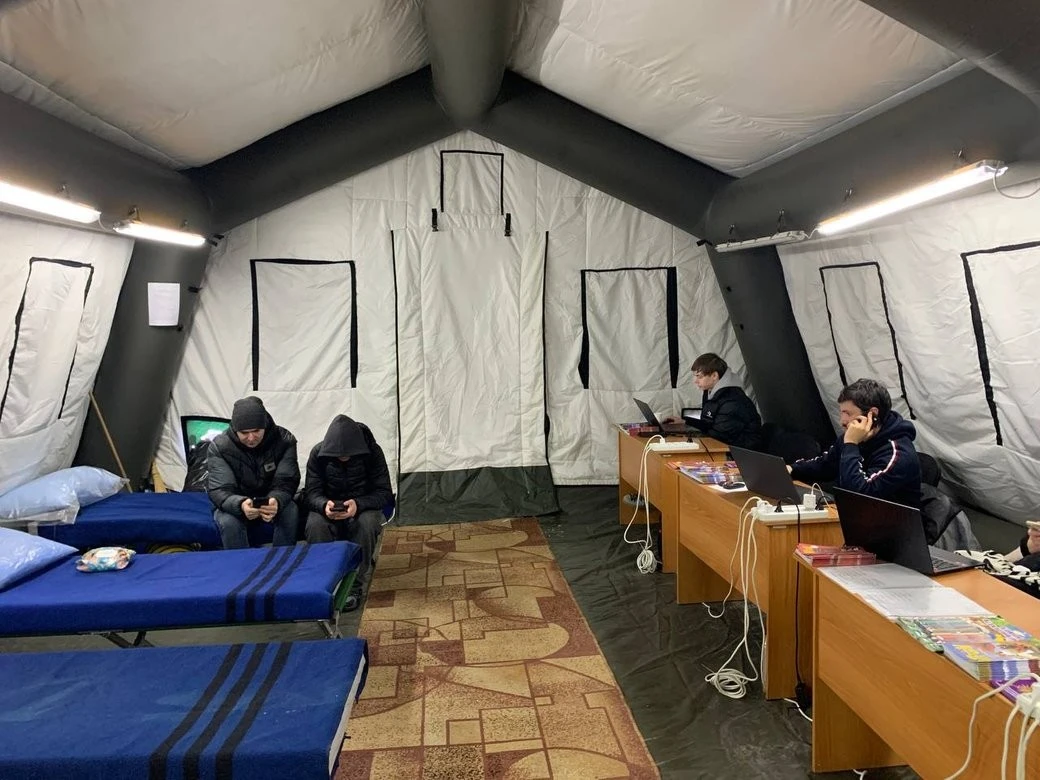 Острівці тепла на Хмельниччині: понад дві тисячі людей знайшли прихисток у мобільних пунктах незламності