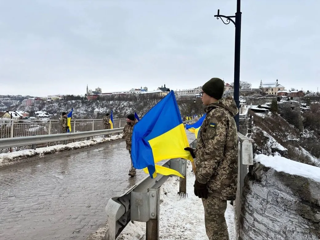 Чотири області на одному мосту: як Кам’янець-Подільський став центром єднання
