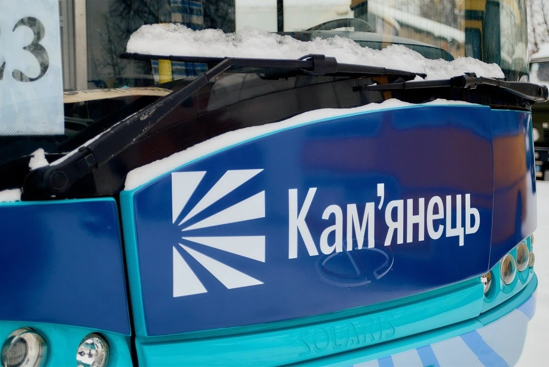 Безбар’єрність на колесах: Кам’янець-Подільський оновив парк громадського транспорту