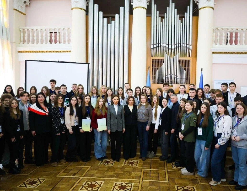 Голос учнів: на Хмельниччині обрали 82 шкільних омбудсмени для захисту прав молоді
