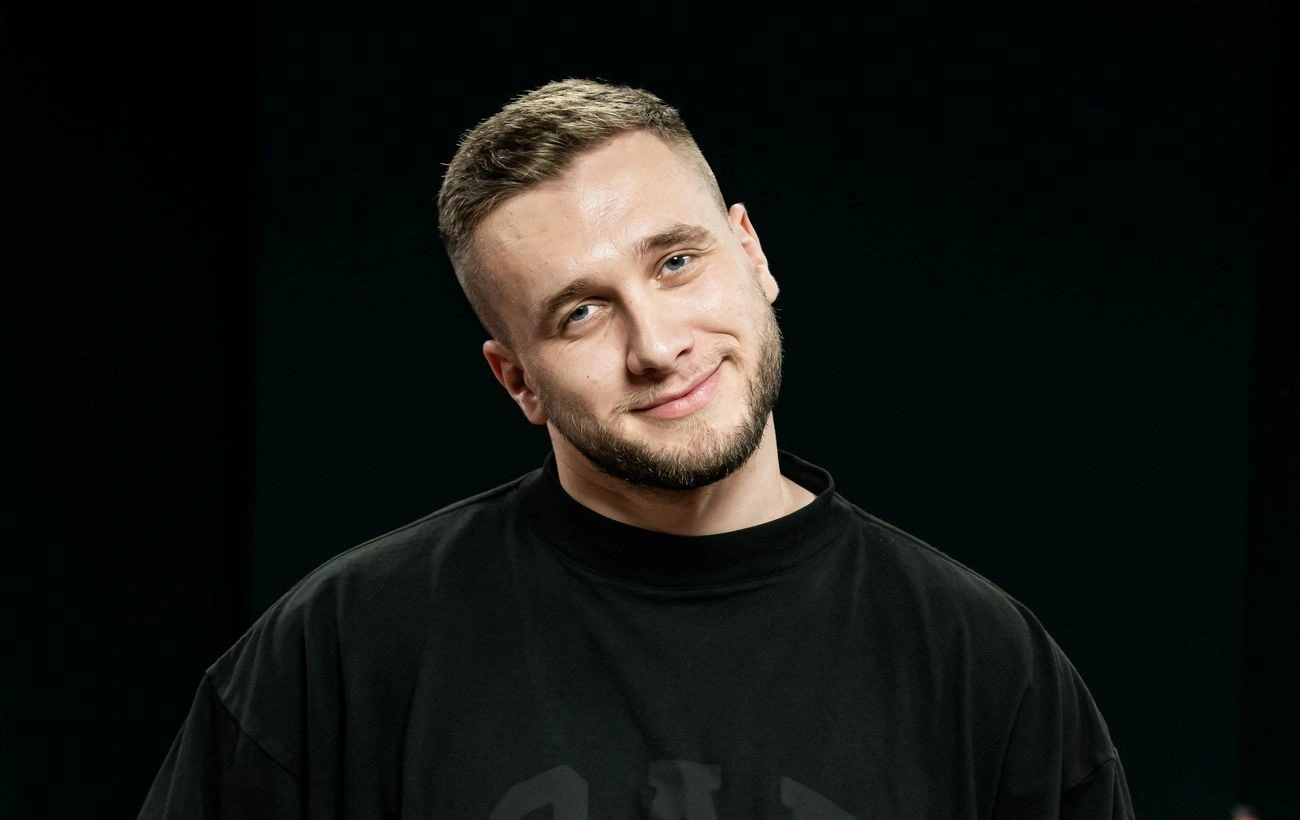 Іронія про колишніх та «червоні прапорці»: Тарас Яремій виступить у Хмельницькому