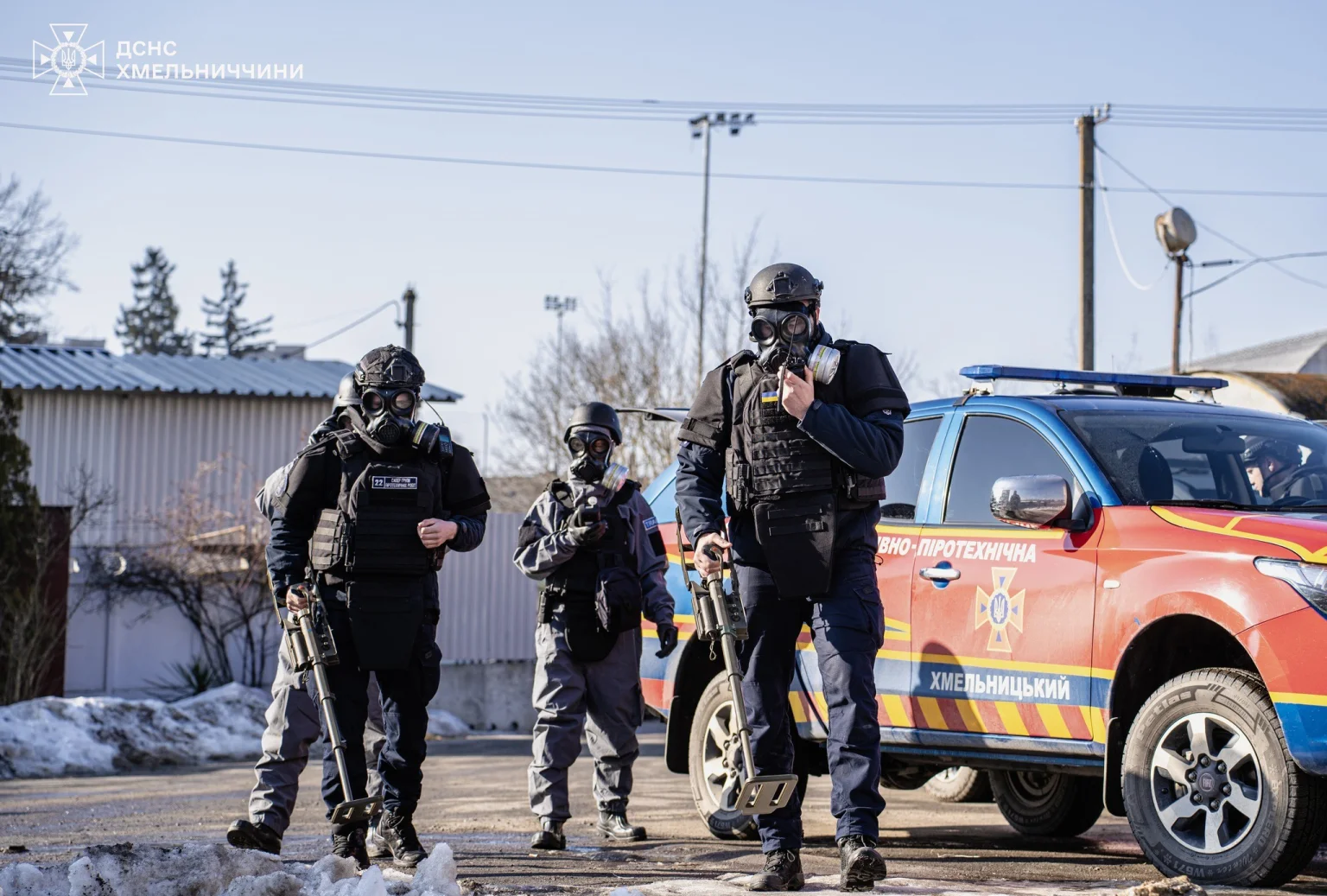 Безпека на коліях: чому на вокзалі Хмельницького помітили рятувальників у протигазах
