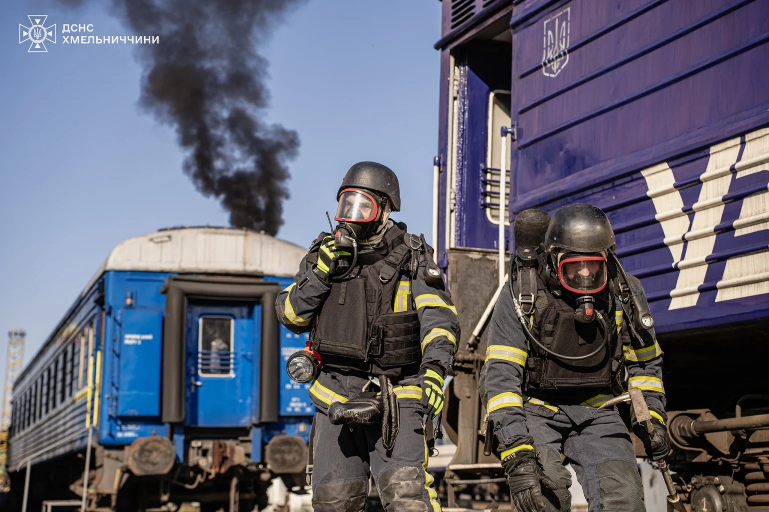 Безпека на коліях: чому на вокзалі Хмельницького помітили рятувальників у протигазах