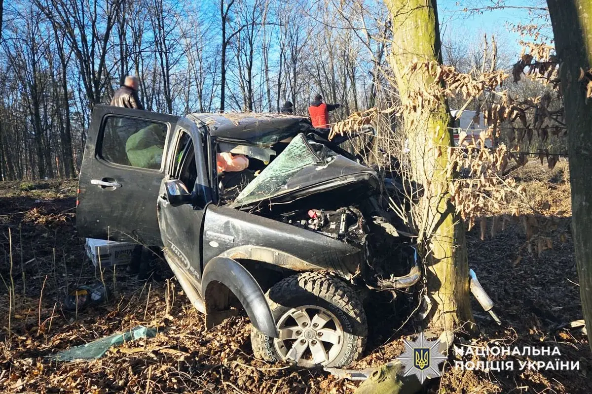 Остання дорога до фронту: на Хмельниччині в ДТП загинув військовий Петро Насадюк