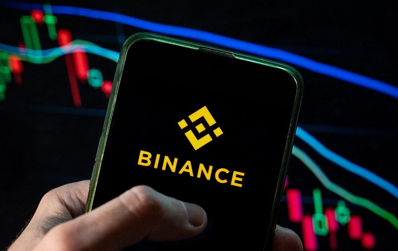 binance__gettyimages_1237878367_1ceecb0320e8f11da7f4b0b9ae54d88a_1300x820