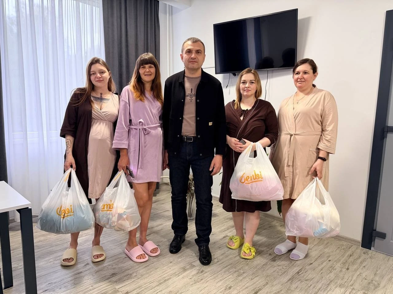 Символічне поповнення у Хмельницькому: четверо немовлят народилися у День матері