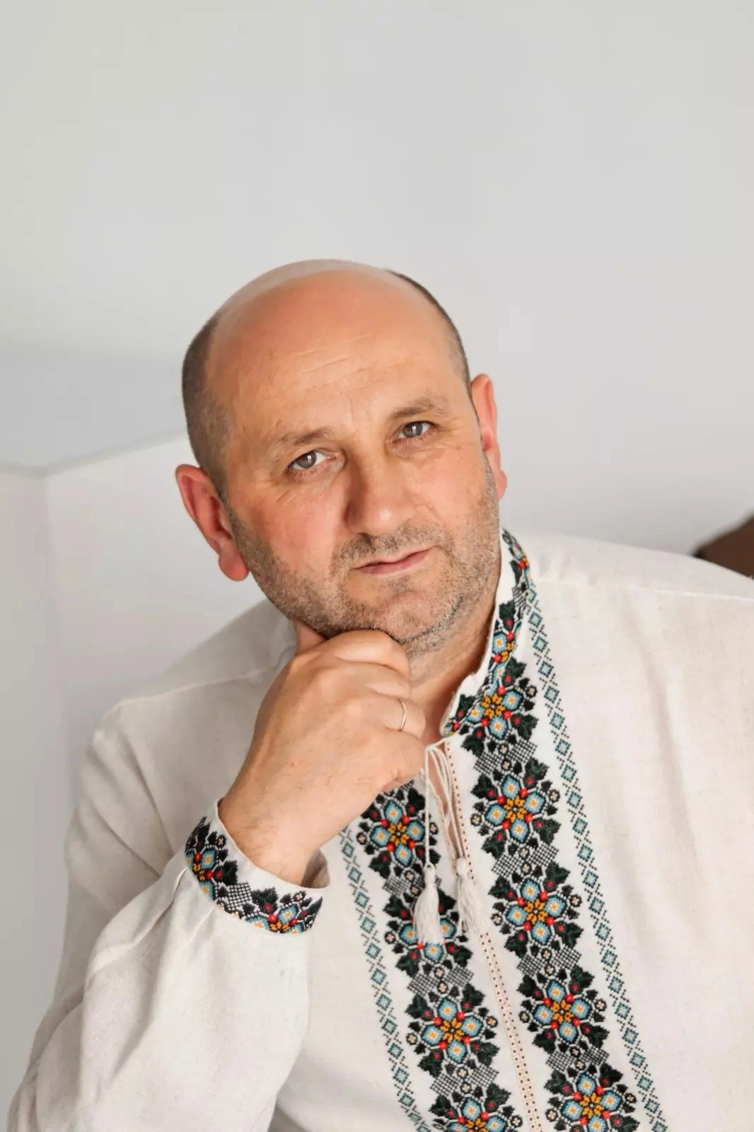 Генетичний код у кожному хрестику: як Хмельниччина демонструє культурний опір у День вишиванки