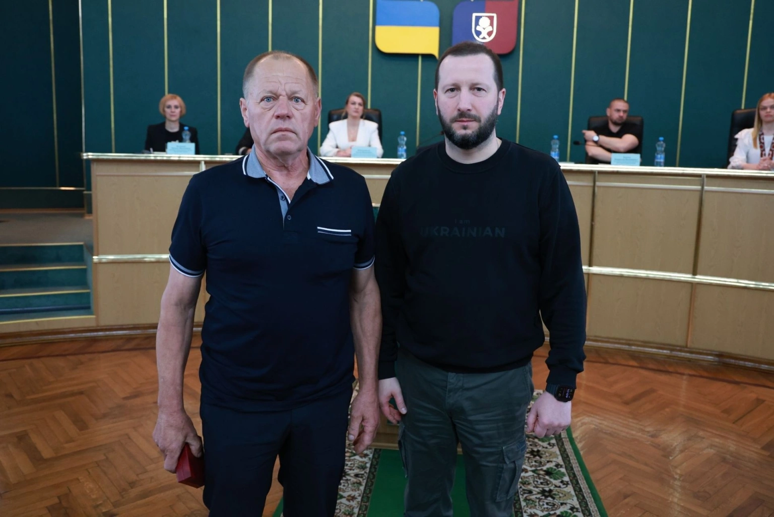 Подоляни отримали державні відзнаки: очільник Хмельницької ОВА вручив нагороди від Президента та Уряду