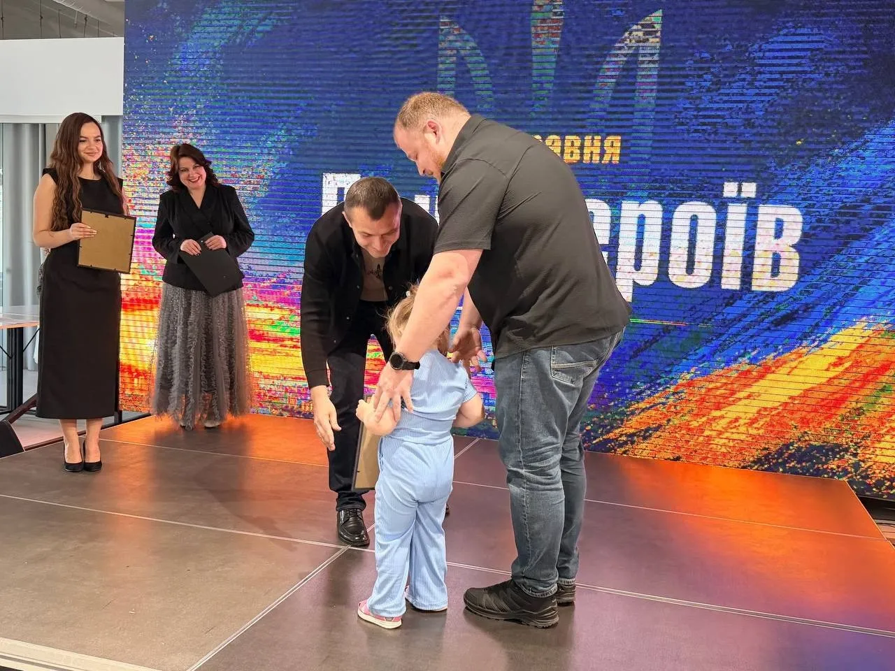 Забезпечення житлом родин військових: у Хмельницькому вручили нові сертифікати