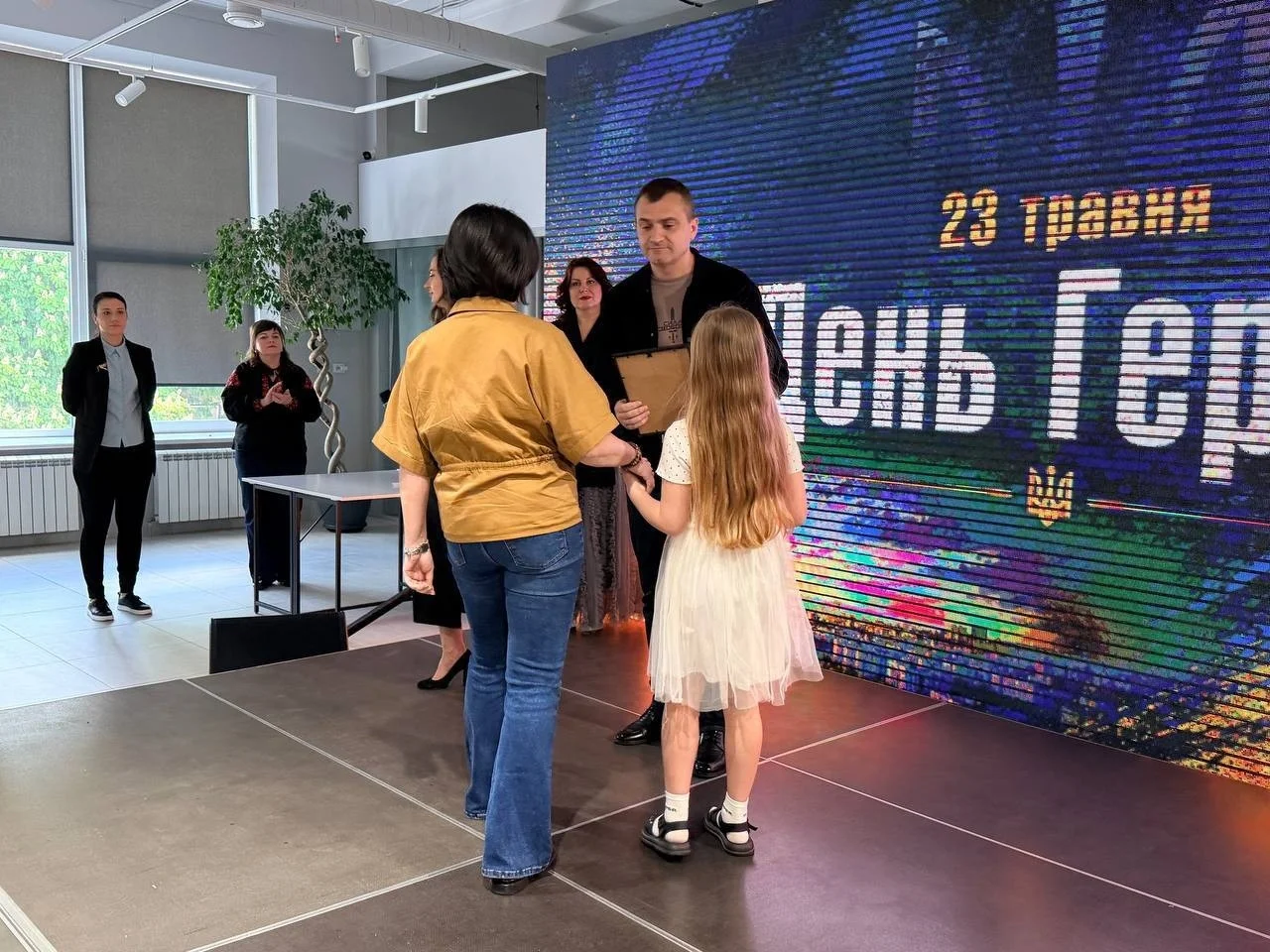 Забезпечення житлом родин військових: у Хмельницькому вручили нові сертифікати
