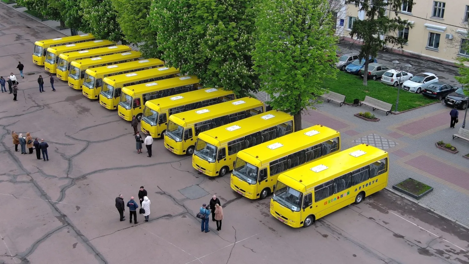 Освіта Хмельниччини оновиться дев’ятьма автобусами до осені