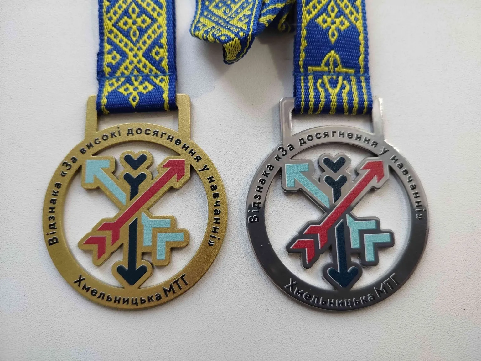 Тріумф знань: Хмельницький готує нагороди для сотень кращих випускників