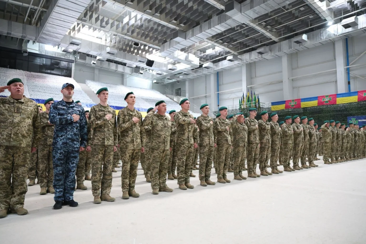 Поповнення лав прикордонників: черговий випуск в академії