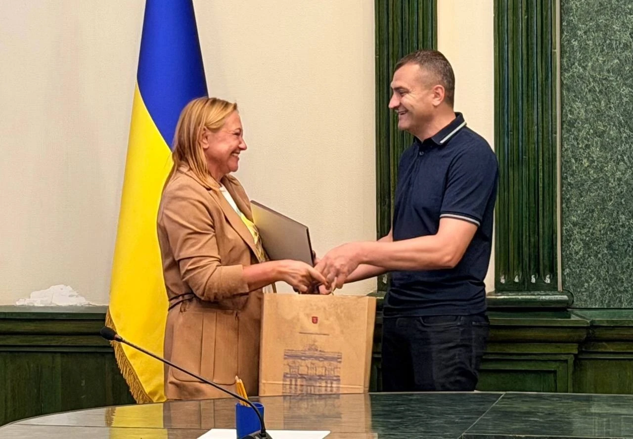 У Хмельницькому привітали підприємців і працівників торгівлі, які підтримують громаду та військових